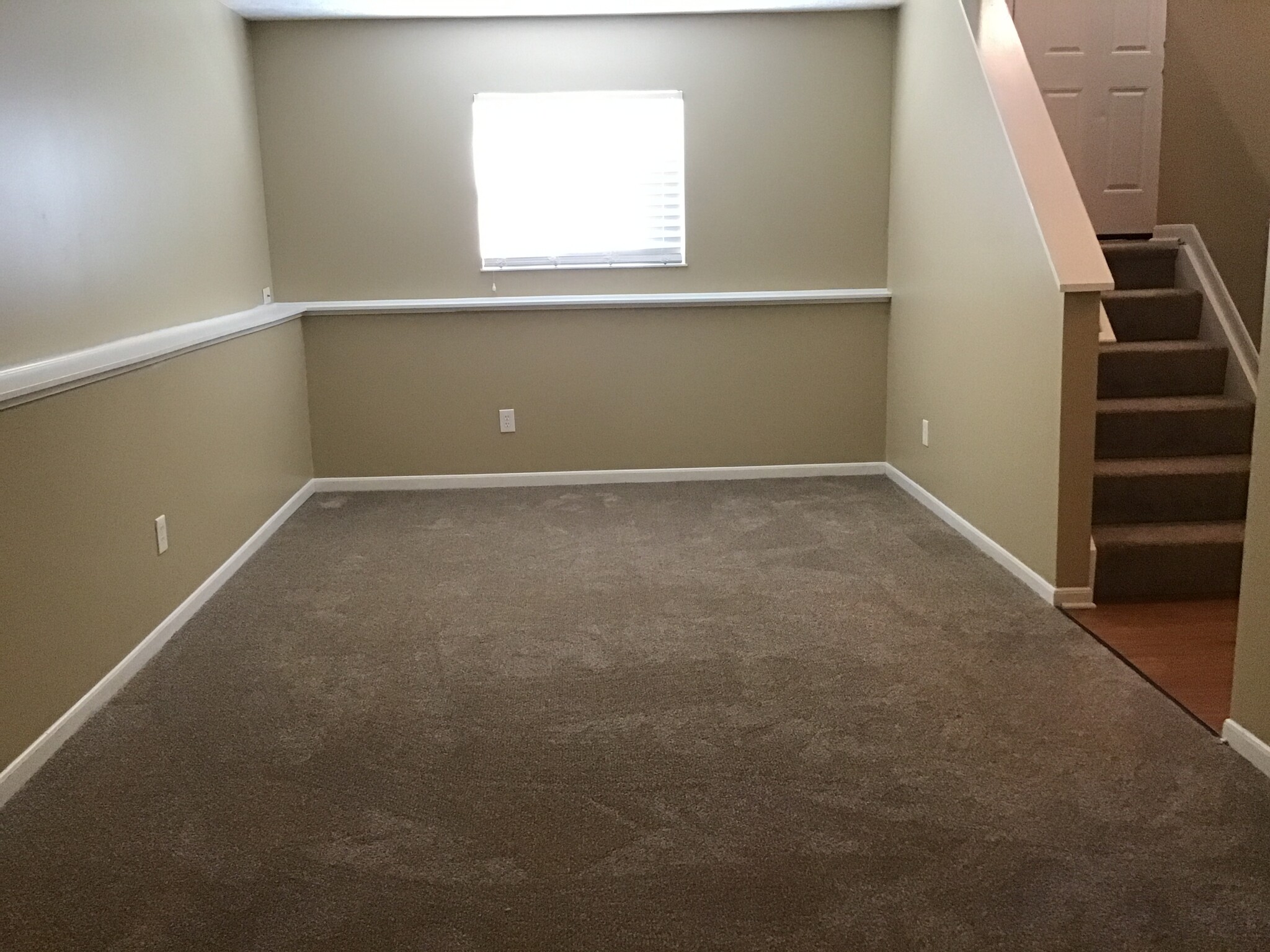 Building Photo - 813 Allenwood Ct