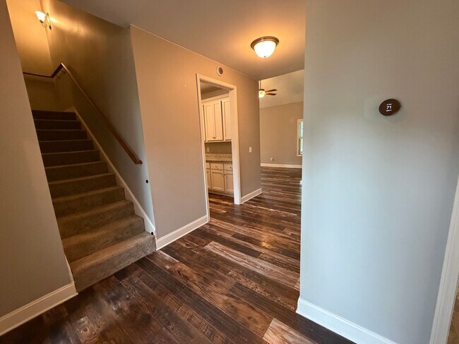 Building Photo - Nice 3/2 House with Bonus in Shannon- $2,850