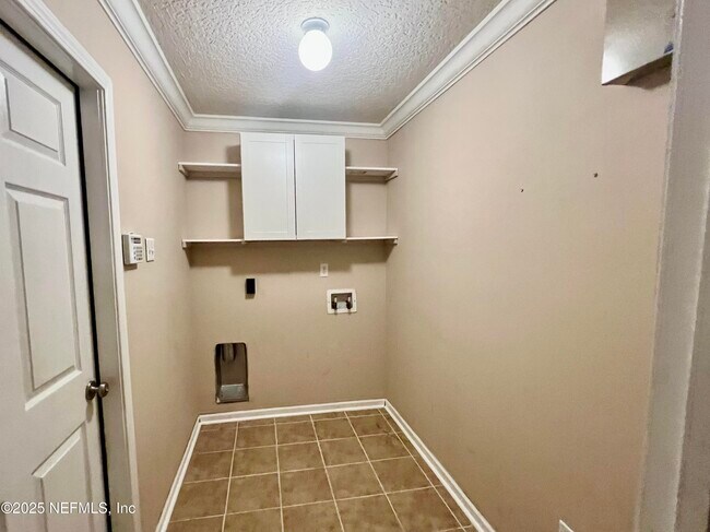 Building Photo - 13886 Wild Hammock Trail