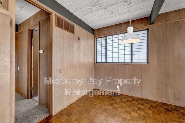 Building Photo - 635 Grace St