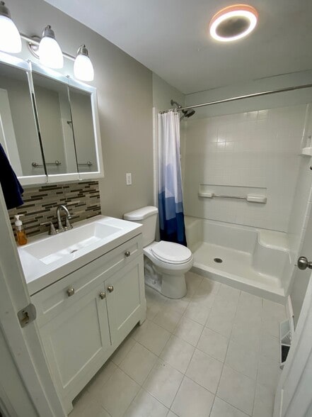 Bathroom - 2520 42nd St NW