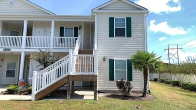 Building Photo - 3-Bedroom, 2Bath Condo end unit