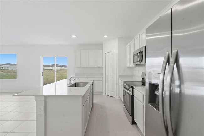 Building Photo - 2756 Lookout Rdg Rd