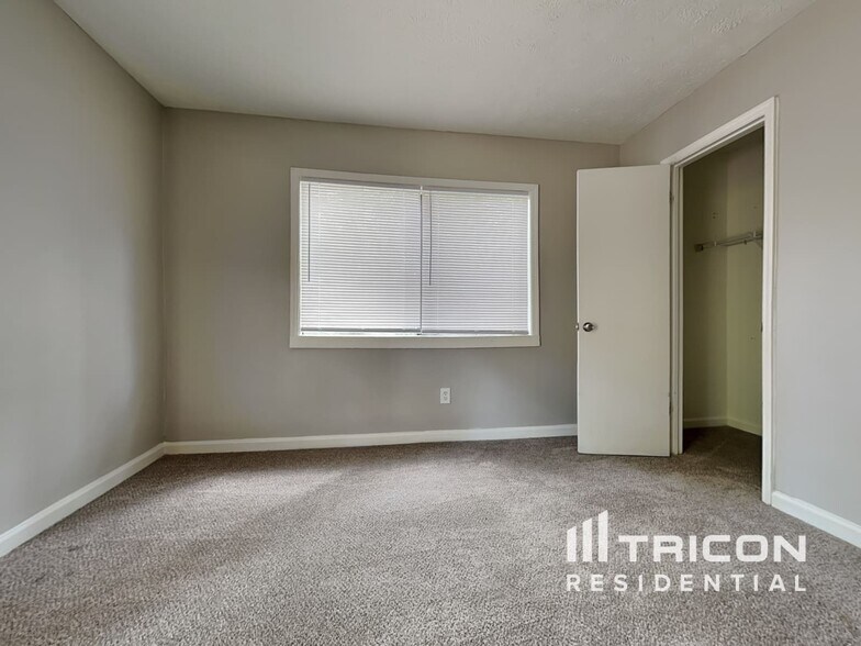 Building Photo - 3946 McGill Dr