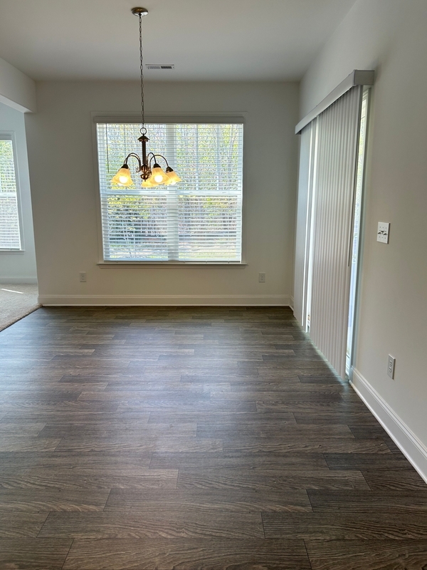 Building Photo - 241 Abelia Mdws Dr
