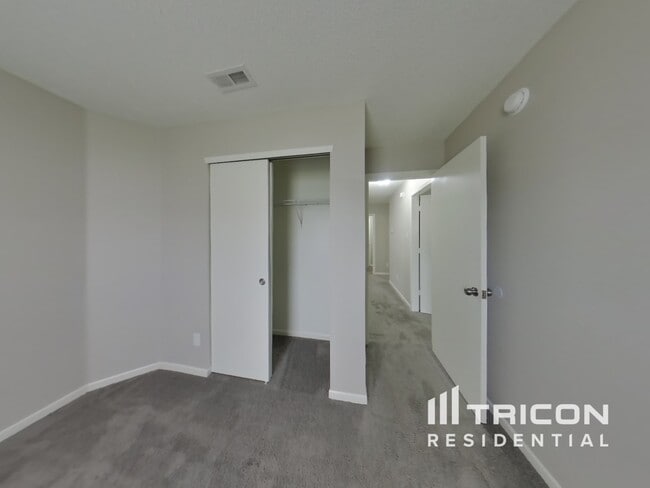 Building Photo - 1730 Elijah Blue Dr