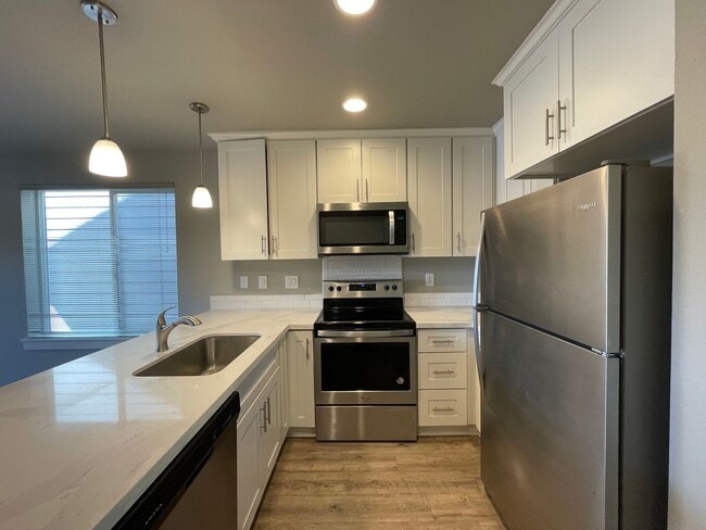 Building Photo - 2020 Build ~ 3Bd/ 1.5Ba Home in Hazelwood Neighborhood ~ Single Car Garage