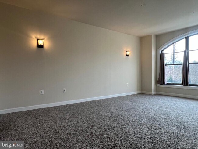 Building Photo - 485 Harbor Side St