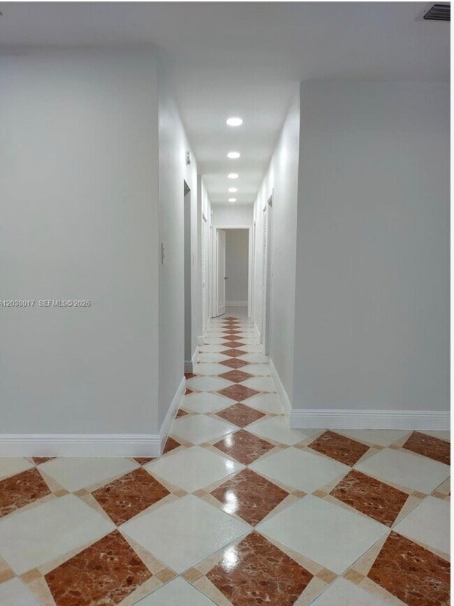 Building Photo - Northwest 190th Street, Miami Gardens, FL 33169 - 4 BR 2 BA detached house
