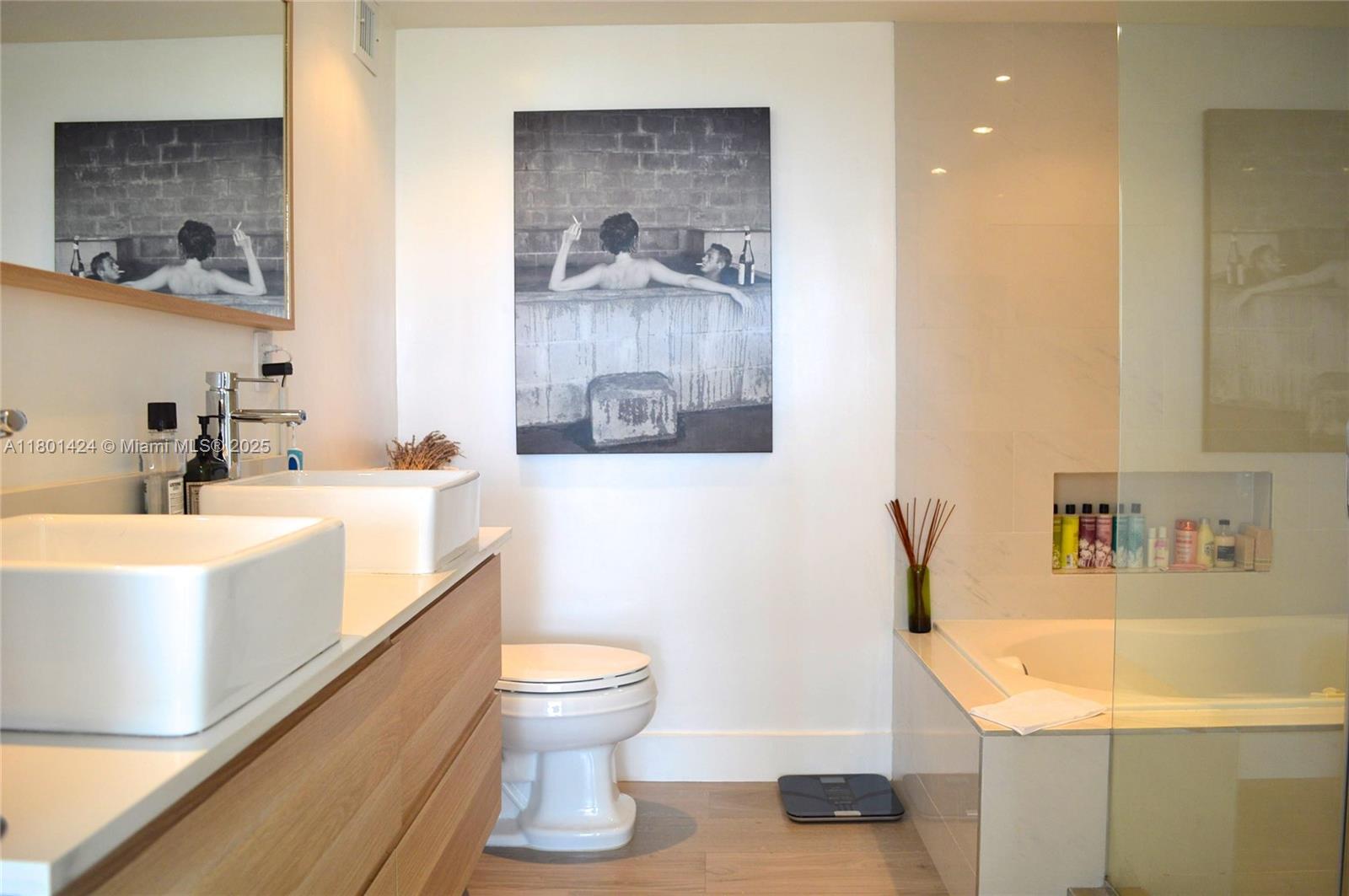 Building Photo - 2451 Brickell Ave