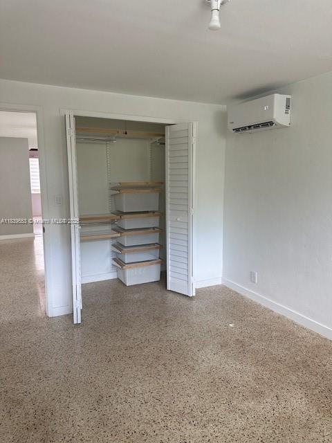 Building Photo - 6880 SW 77th Terrace