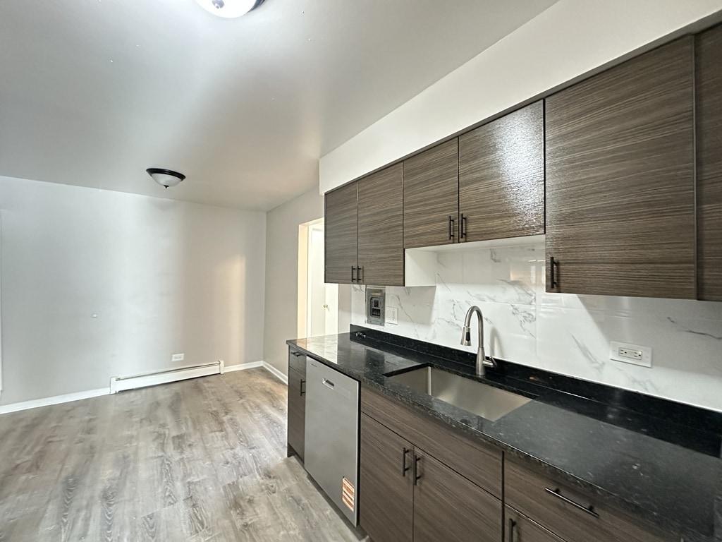 Building Photo - 430 Stevens Dr