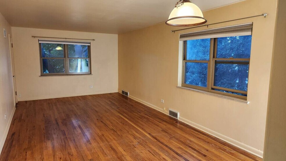 Lvrm 2 - 4828 E 19th Ave