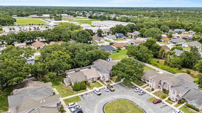 Building Photo - 1645 Windsor Oak Ct