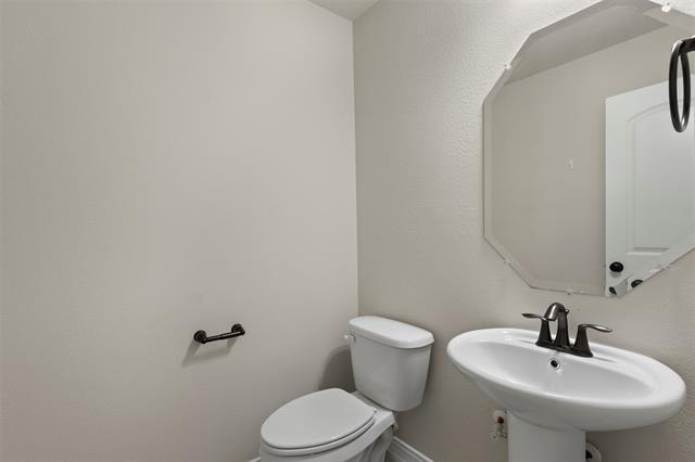 Building Photo - 10868 Sedalia Dr