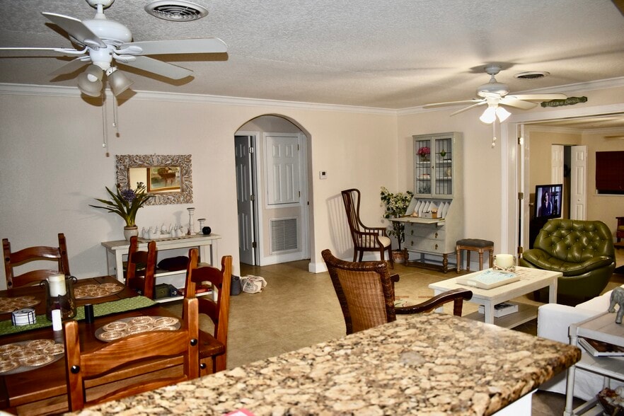 Building Photo - 121 Ocean Spray Avenue