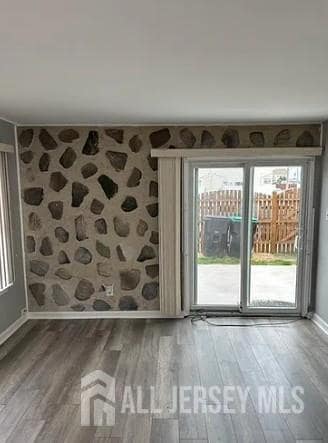 Building Photo - 7 Logan Ct