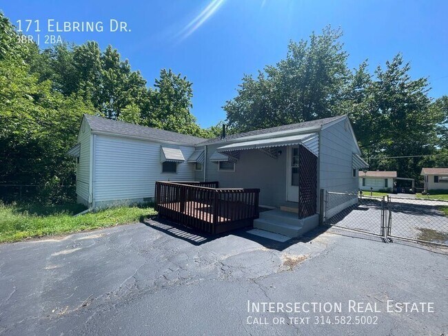 Building Photo - 171 Elbring Dr