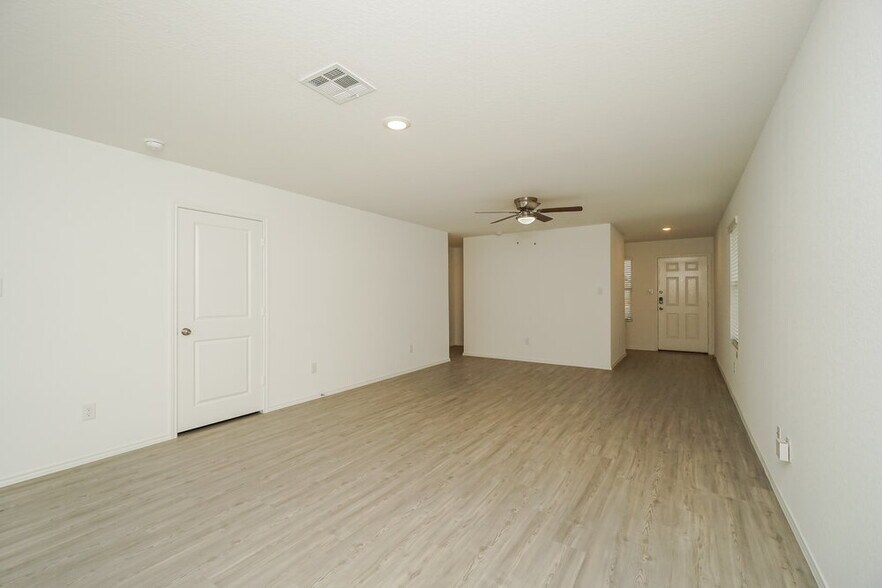 Building Photo - 14640 Greenfield Ml