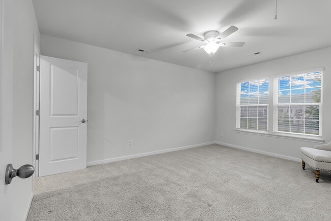 Building Photo - 1011 Yellowwood Aly