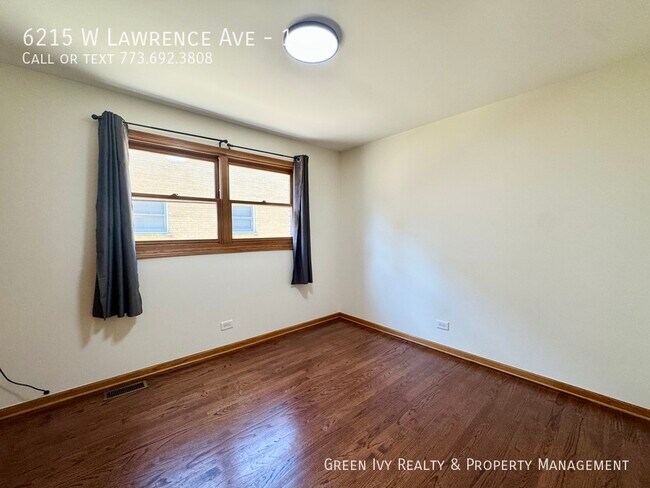 Building Photo - 6215 W Lawrence Ave