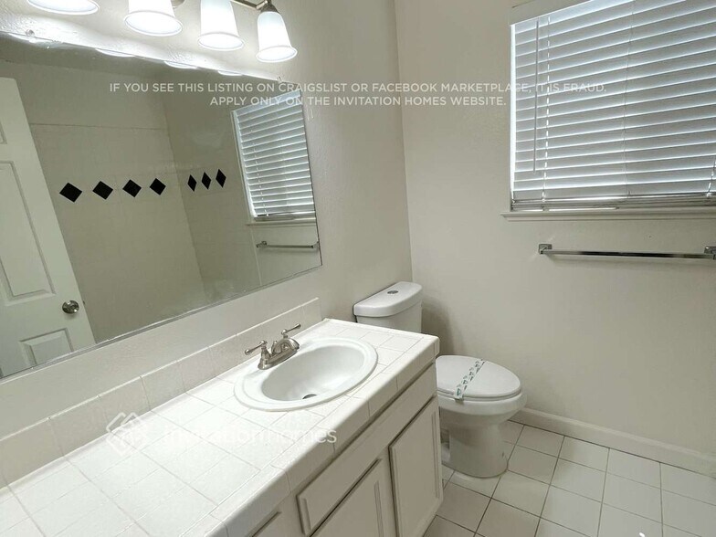 Building Photo - 2828 Tiffany W Way