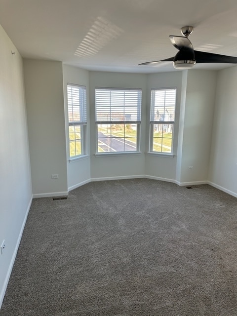 Building Photo - 12700 Kenmore Ct