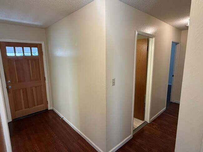 Building Photo - 2668 O'Donnell Dr