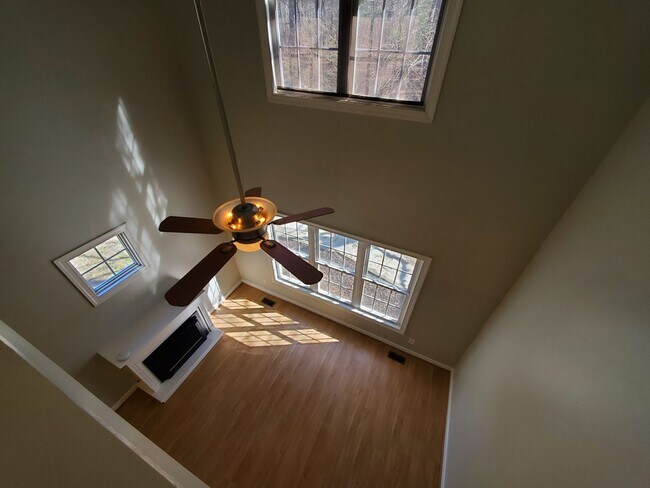 Building Photo - 958 Flynn McPherson Rd