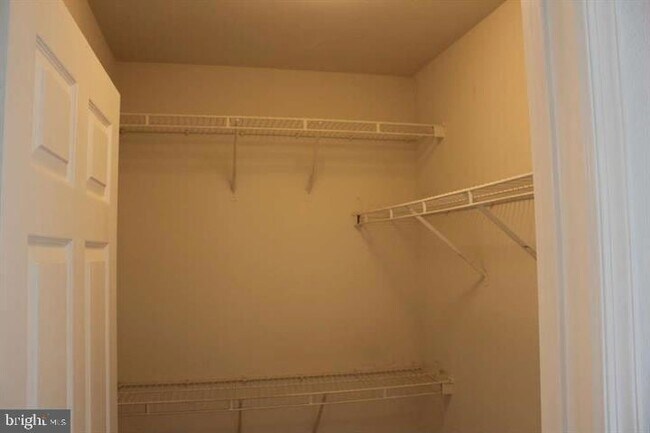 Building Photo - 12858 Fair Briar Ln