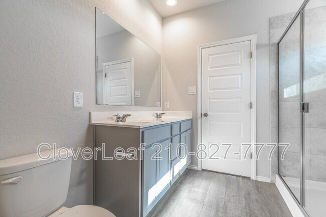 Building Photo - 3022 Del Mar Way