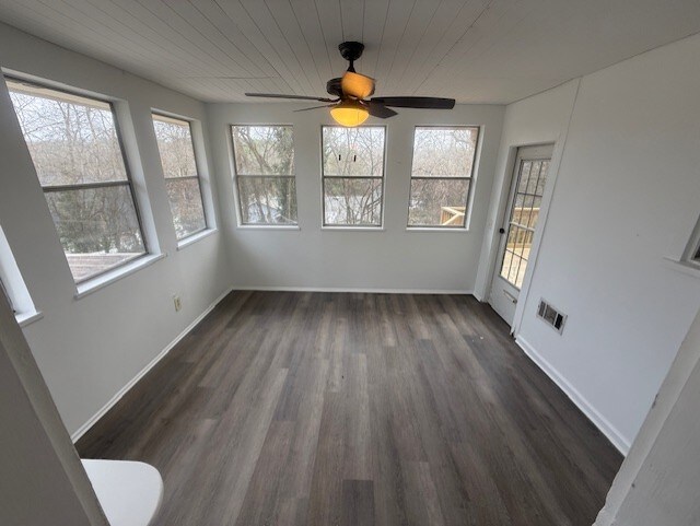 Building Photo - 510 Las Lomas Dr