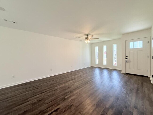 Building Photo - 210 Eagle Edge Dr