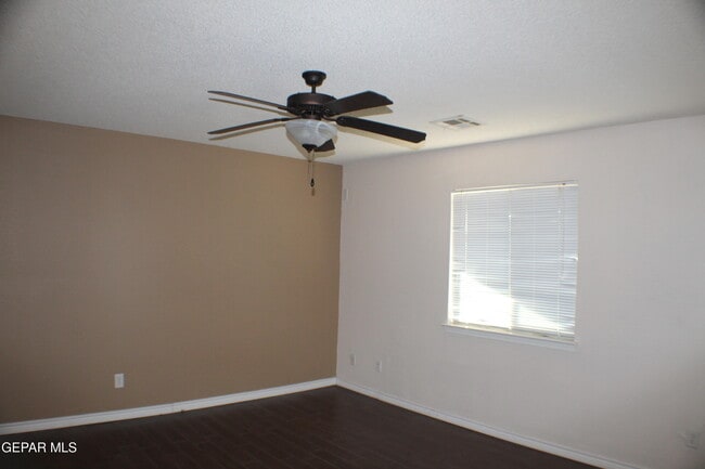 Building Photo - 4805 Ramon Vega