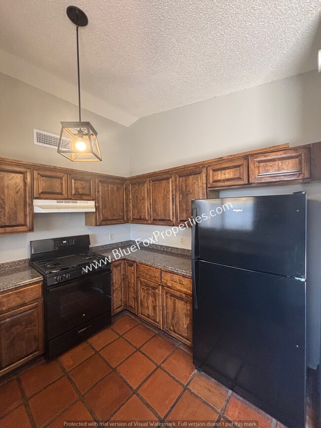 Building Photo - 4601 S Cornwall Dr
