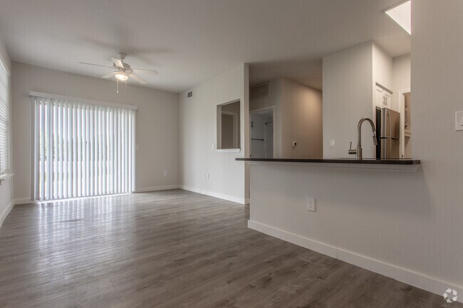 1 BR, 1 BA - 696 SF - Lakeside Apartments
