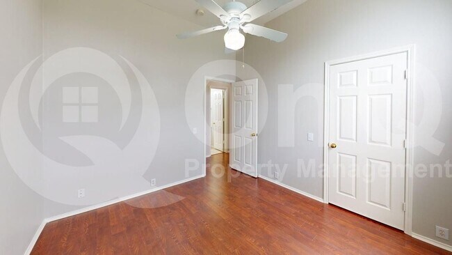 Building Photo - 7821 Aqua Vista Dr