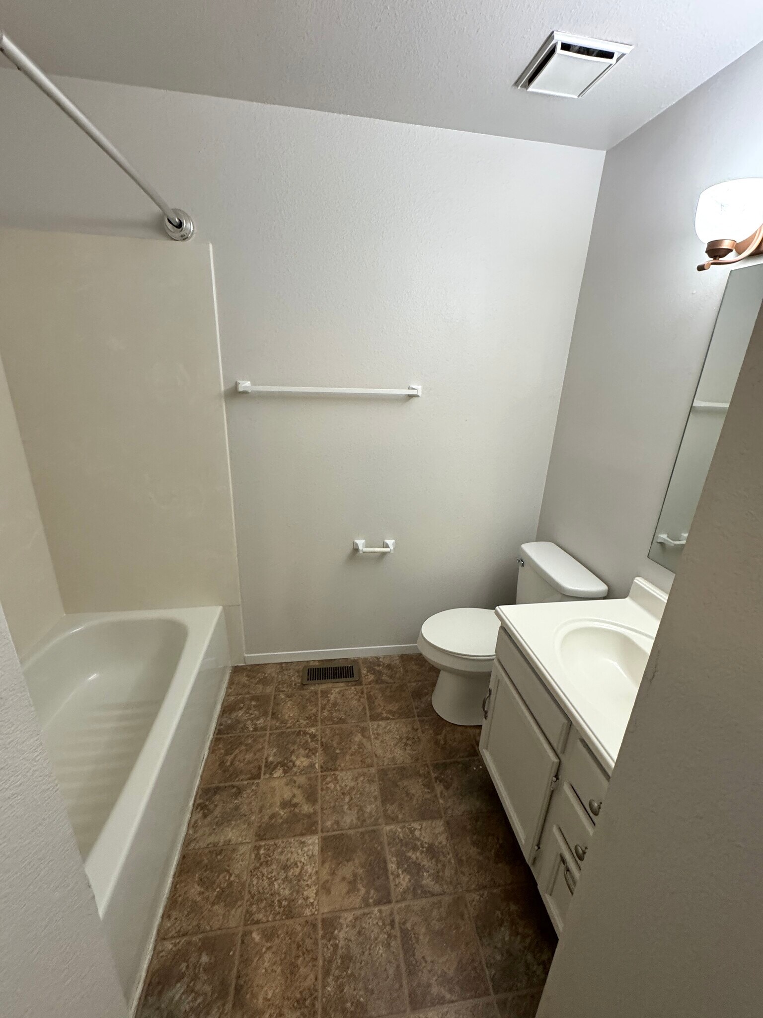 Building Photo - 7545 Banner Ct