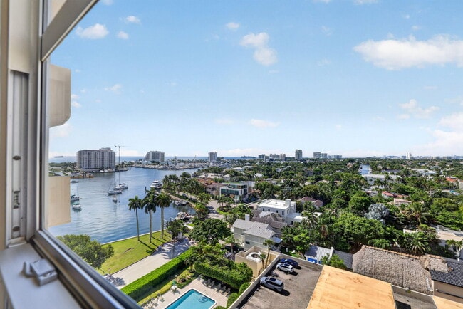 Building Photo - 2500 E Las Olas Blvd