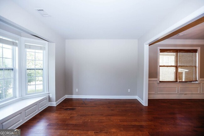 Building Photo - 3380 Gables Ct