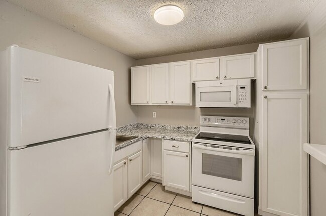 Primary Photo - 10002 N 24Th Street
