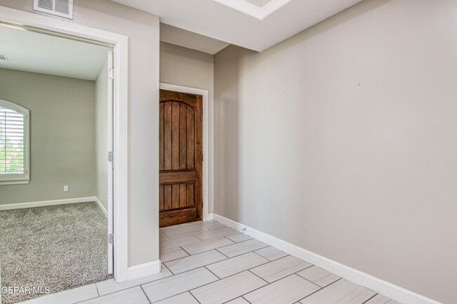 Building Photo - 14700 Harry Flournoy Ave