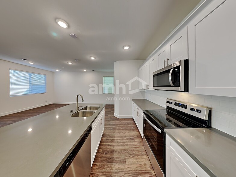 Building Photo - 9133 S Conquistador St