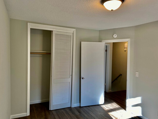 Building Photo - 1638 Keeble St