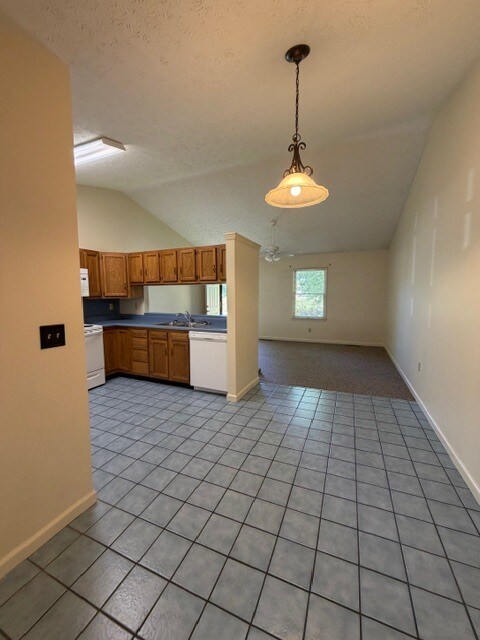 Building Photo - 142 Cypress Dr