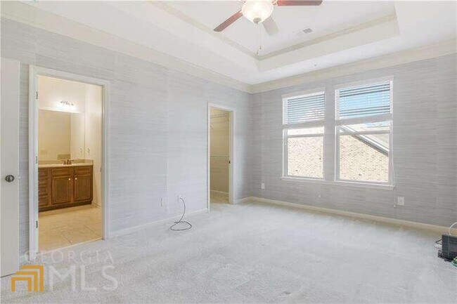 Building Photo - 3382 Vintage Cir SE