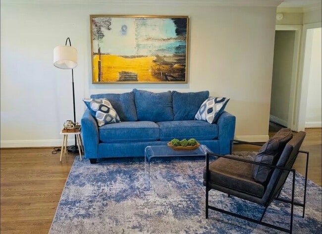 Building Photo - 6906 Alderney Dr