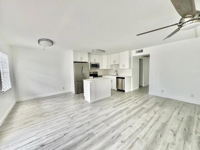 Building Photo - 478 Fanshaw L