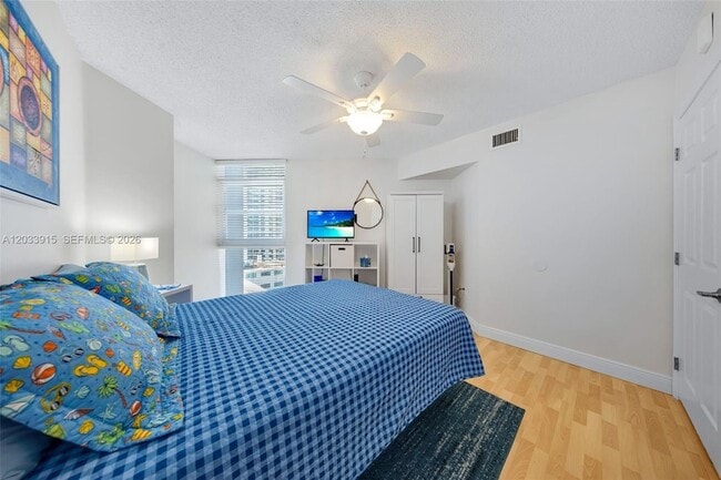 Building Photo - 6301 Collins Ave