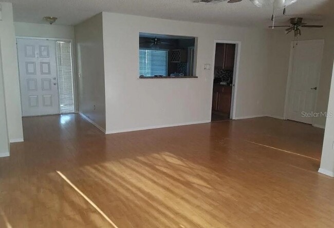 Building Photo - 2213 Excalibur Dr